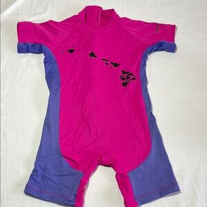 2T Honolulu Surf Co. UPF 50+ sun protection swimsuit